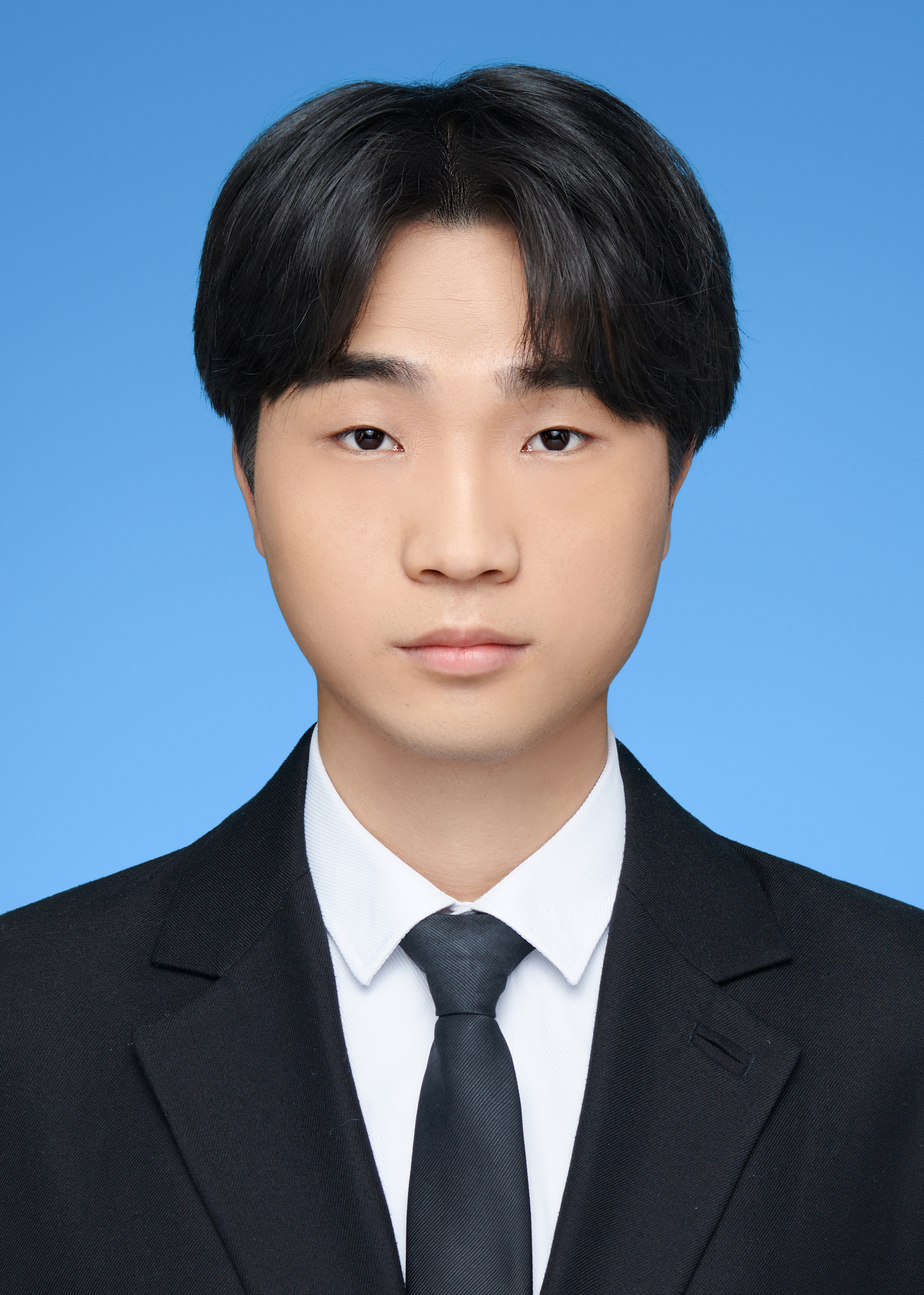 Zhengyin Liang portrait